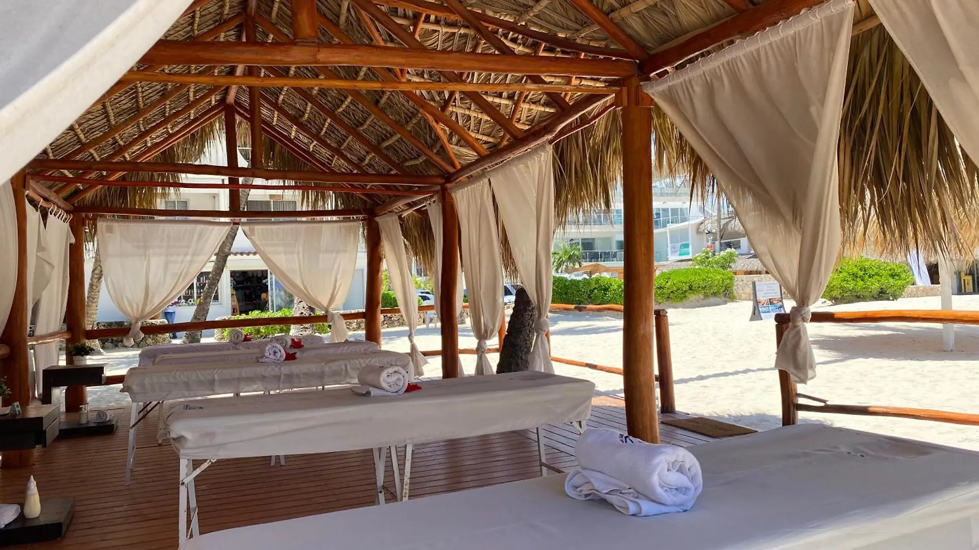 Oasis Punta Cana Central Los Corales 公寓
